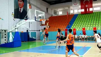 Elazığ'da U-16 Basketbol Müsabakaları Sonuçlandı