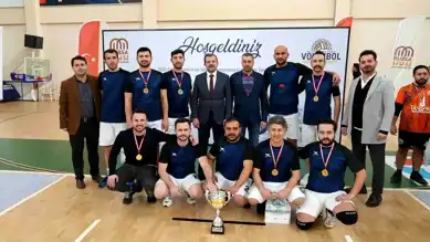 Gürsu, Belediyeler Arası Voleybol Turnuvası'nda Şampiyon!