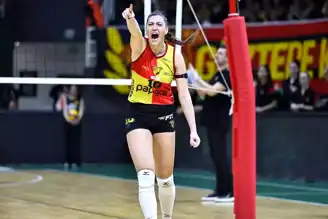 Göztepe, Karşıyaka'yı Devirek Zirvede!