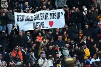 Kayserispor Maçında Evlilik Teklifi!