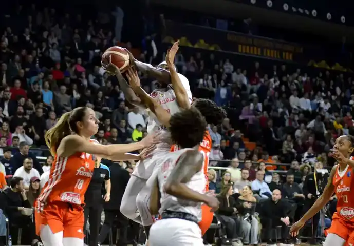 ÇBK Mersin, Schio'yu Ezip Finale Yükseldi!