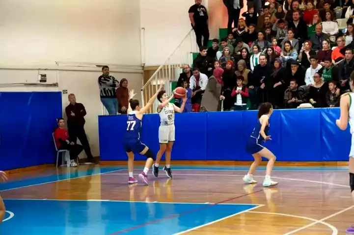 Ceyhan Belediyesi, Namağlup Zirvede!