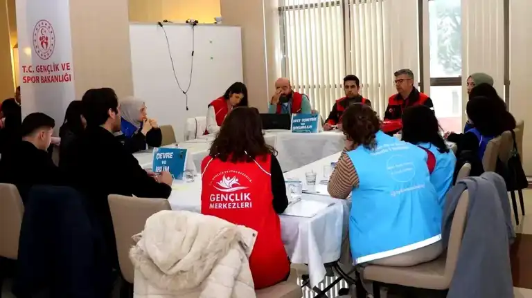 Aydın'da Gençlik Politikası Çalıştayı Gerçekleştirildi