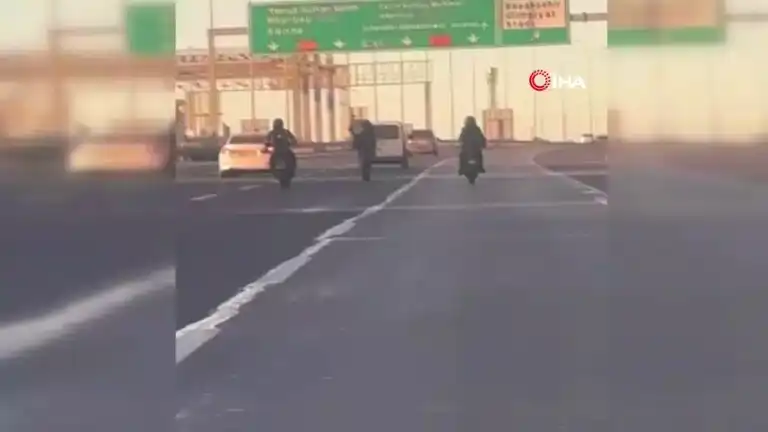 Otoyolda Tehlikeli Akrobasi: Trafik Felç
